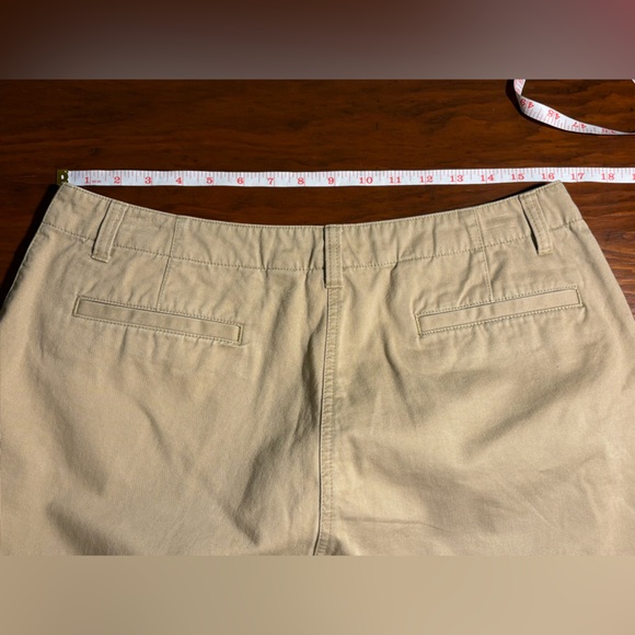LL Bean Womens khaki shorts size 14 - Picture 6 of 6